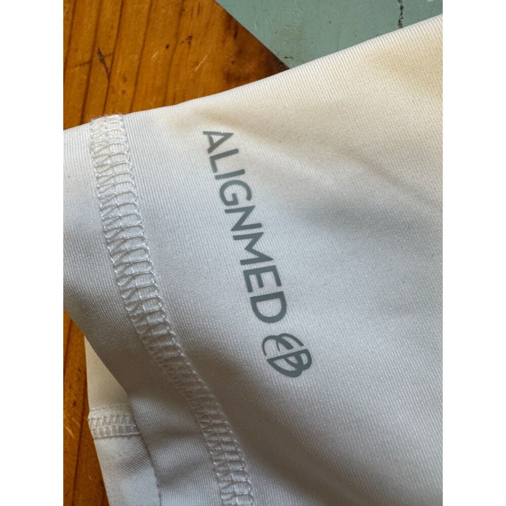 AlignMed Postural White Zip Front Compression Posture Shirt Women's Medium - Picture 4 of 8